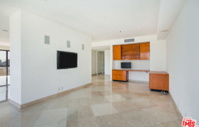 10750 Wilshire Blvd Apt 1401