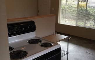 1 bed, 1 bath, 800 sqft, $1,050, Unit #B