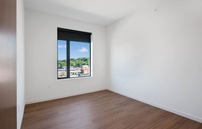 1 bed, 1 bath, 629 sqft, $1,675, Unit 512