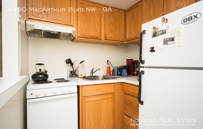 4450 MACARTHUR BLVD NW
