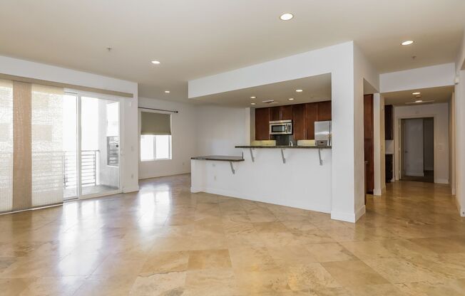 3 beds, 2 baths, $3,800, Unit UNIT # 201