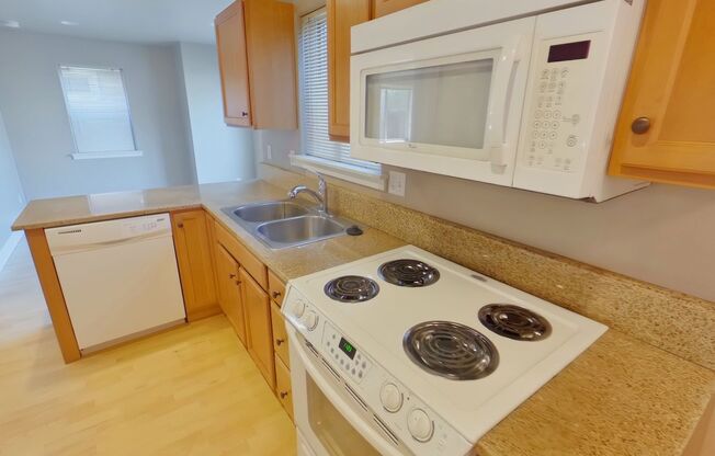 2 beds, 1 bath, $1,600, Unit 1