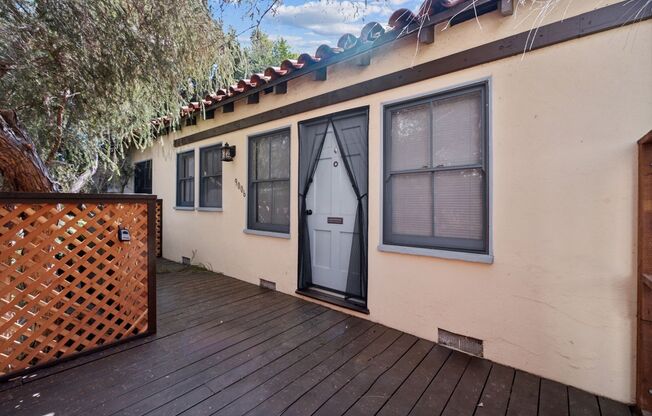 Private and comfortable 1 bed, 1 bath bungalow-style apartment in a West Hollywood triplex