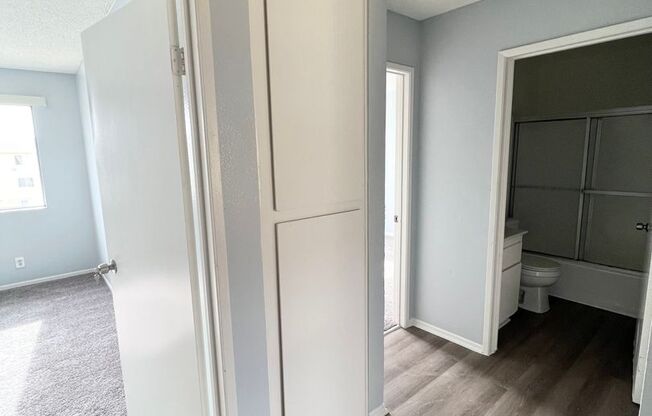 2 beds, 1 bath, 800 sqft, $2,125, Unit 606-320