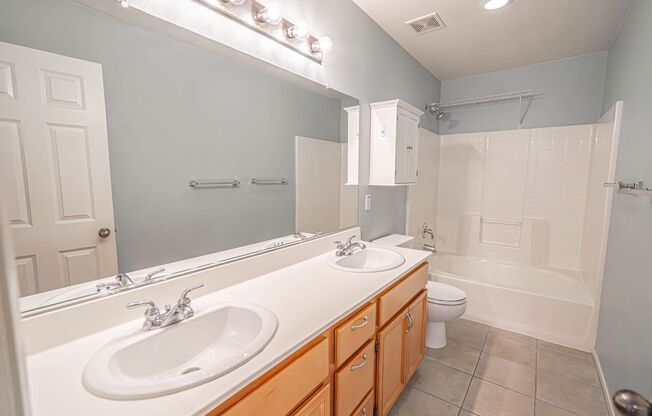 2 beds, 2 baths, $2,850