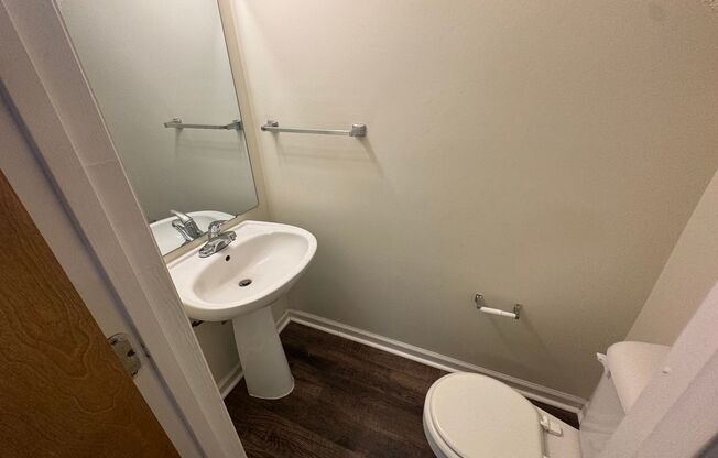2 bd 1.5 bath Townhouse