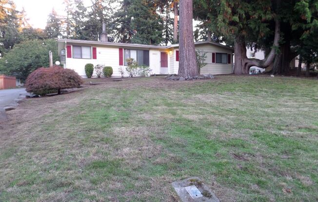 Wonderful & Updated 3-Bedroom Rambler in Great Federal Way Neighborhood!