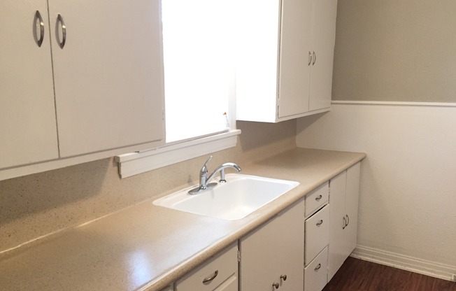 Pre-Leasing - Traditional Home in Tech Terrace near J&B Coffee!