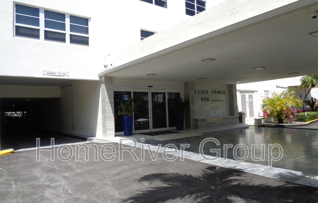 340 Sunset Dr