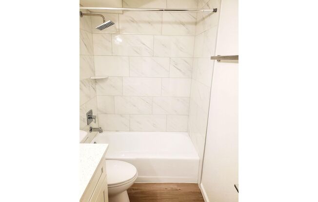 2 beds, 1 bath, 850 sqft, $1,299, Unit 54