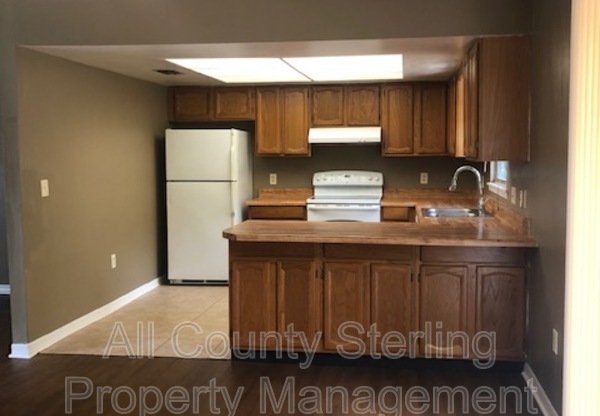 424 HICKORY RD