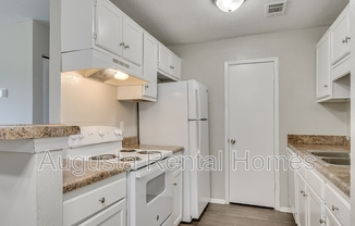 2515 CTR W PKWY