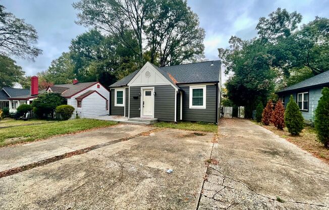 Welcome to this stunning 3-bedroom, 2-bathroom home located in the vibrant city of Charlotte, NC