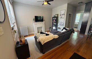 721 ROSCOE
