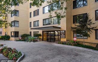 1 BA Available for rent $1,800 ALL Utilities included