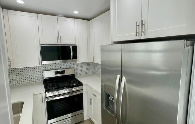 1 bed, 1 bath, 850 sqft, $2,200, Unit 4