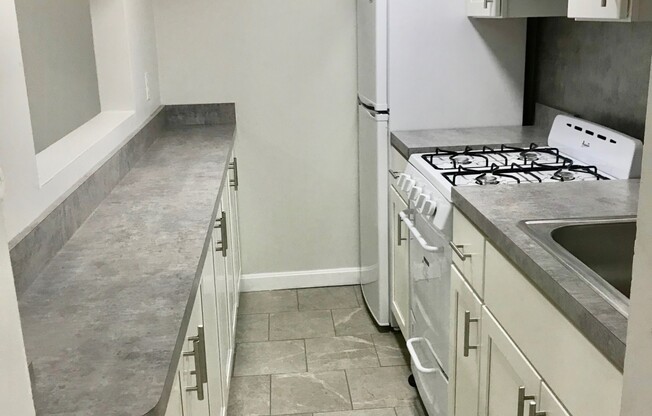 100 W CONCORD ST