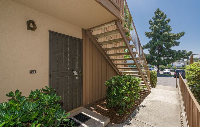 1Bed/1Bath Single Story Condo in La Mesa with several amenities