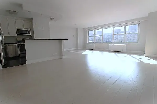 Studio, 1 bath, $9,995, Unit 25D