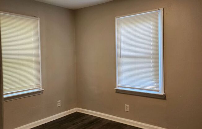 7203 Albright| 3 Bedrooms, 1.0 Bath