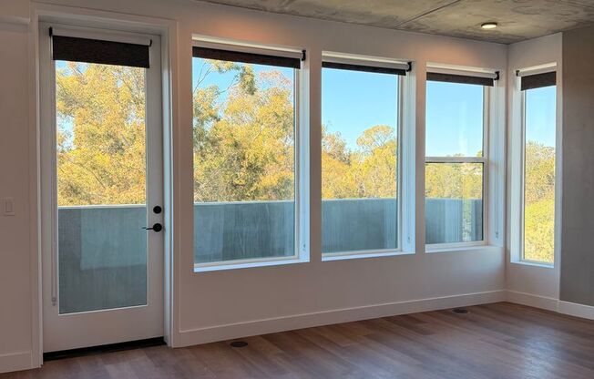 1 bed, 1 bath, 582 sqft, $3,449, Unit 702