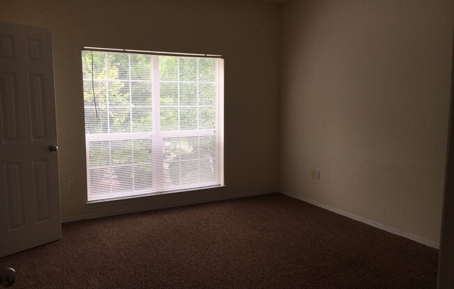 1 bed, 1 bath, 830 sqft, $1,585, Unit 9103