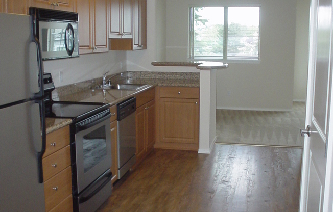 Trinity 43rd Apartments