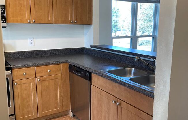 2 beds, 2 baths, 1,057 sqft, $1,875, Unit 1017 C #2A