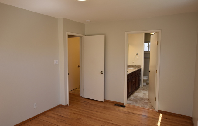 3 beds, 2 baths, $4,595