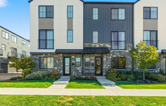 Bloom Street Townhomes