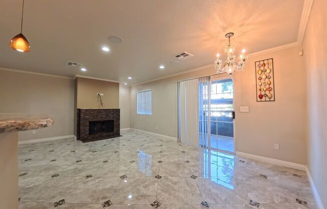 2 beds, 2 baths, $1,695, Unit # 1061