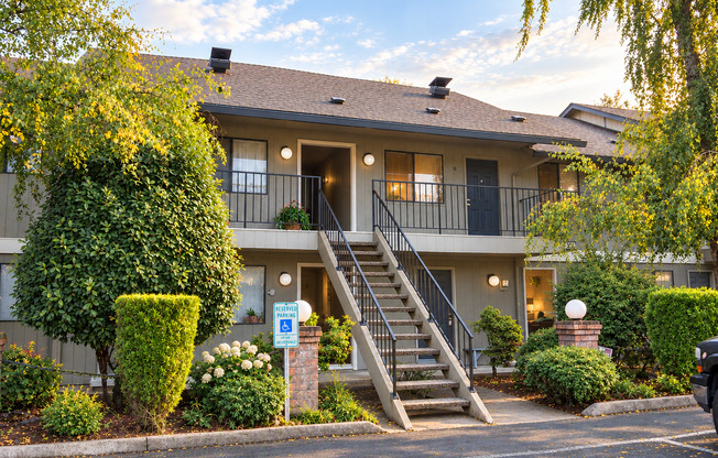 1 bed, 1 bath, 600 sqft, $1,195, Unit 40