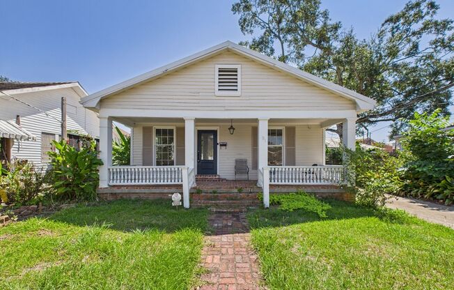 3 Bedroom, 1 Bathroom NOW Available!