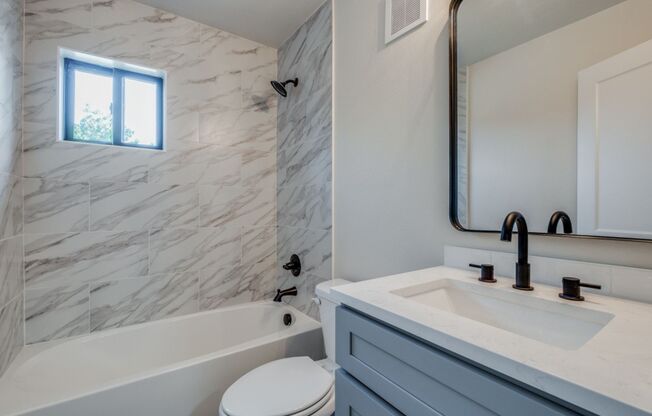 2 beds, 1 bath, 850 sqft, $1,395, Unit 201-09