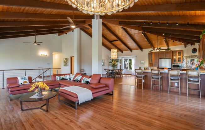 Furnished 5 Bed/5 Bath Luxury Oasis in Haiku with OceanViews
