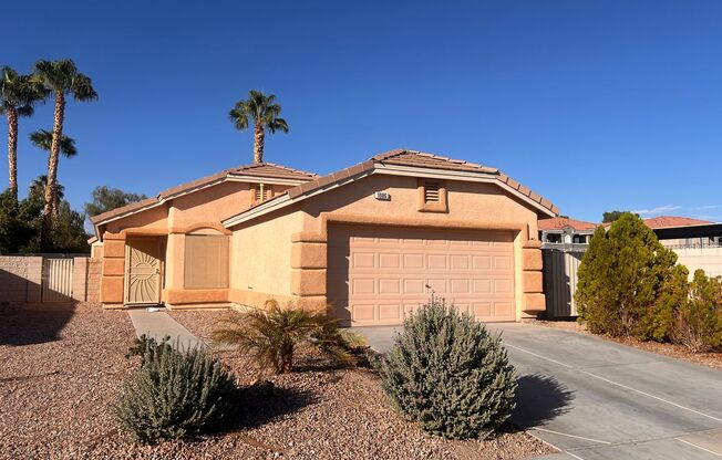 Single Story - 3 Bedroom w/RV Parking in Silverado Ranch