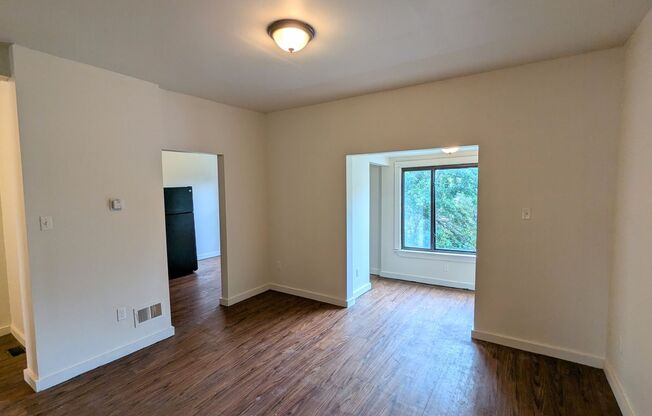 2 beds, 1 bath, $950