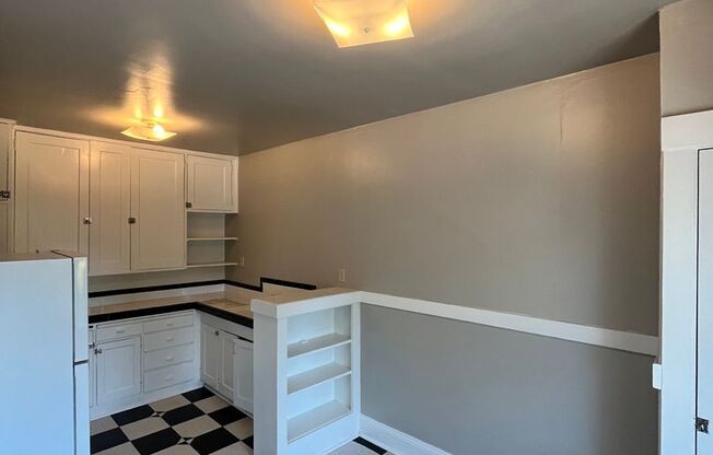 1 bed, 1 bath, $1,595, Unit 59