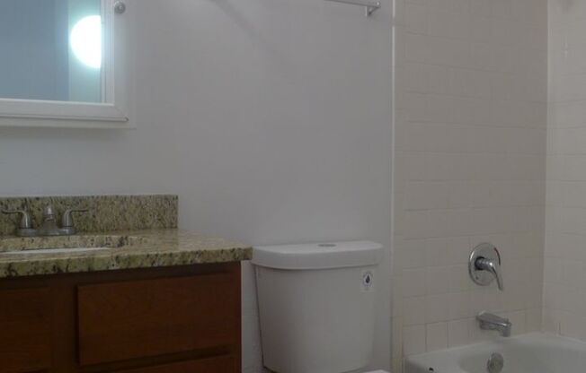 2 beds, 2 baths, 1,250 sqft, $2,850, Unit 05C