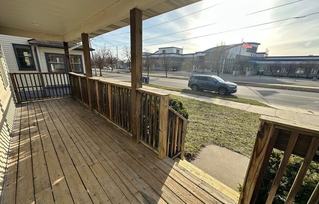 840 Madison SE