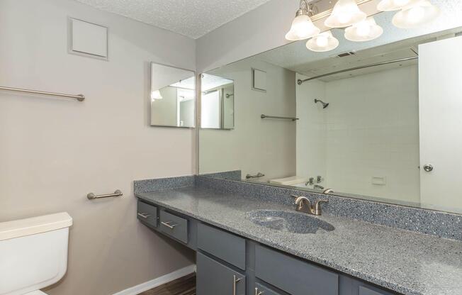1 bed, 1 bath, 656 sqft, $1,059