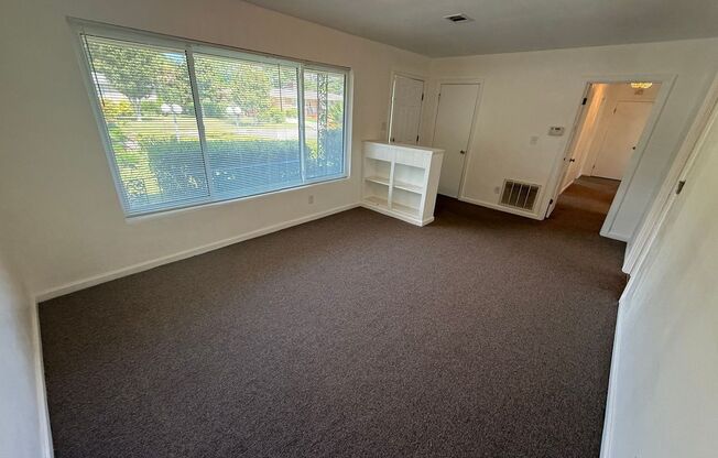 Pensacola - Lakeview - 3 bedroom, 2 bathroom