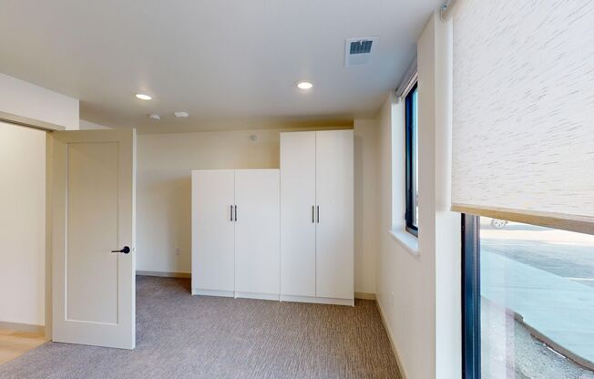 3 beds, 2 baths, 1,111 sqft, $1,465, Unit 2404-304