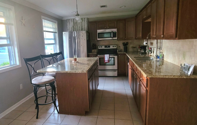 332 WOODLEY RD