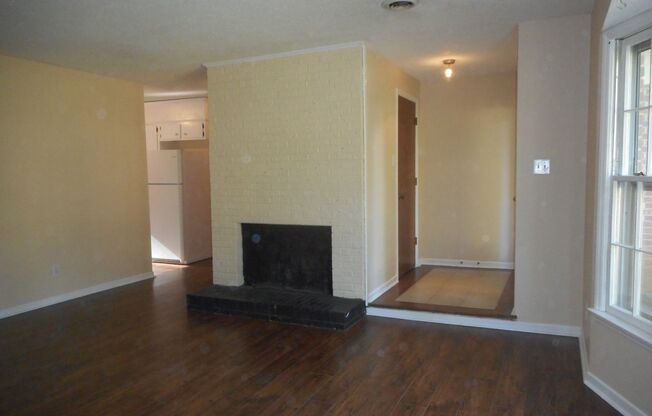 3 bedroom 2 bath home Recently Renovated at the end of the road with no drive by traffic