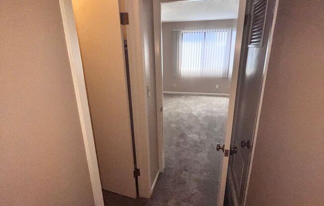 1 bed, 1 bath, 615 sqft, $839, Unit 241