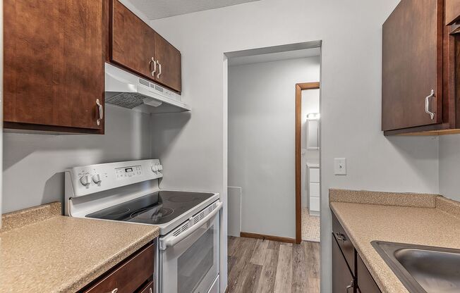 1 bed, 1 bath, 675 sqft, $1,095, Unit 319