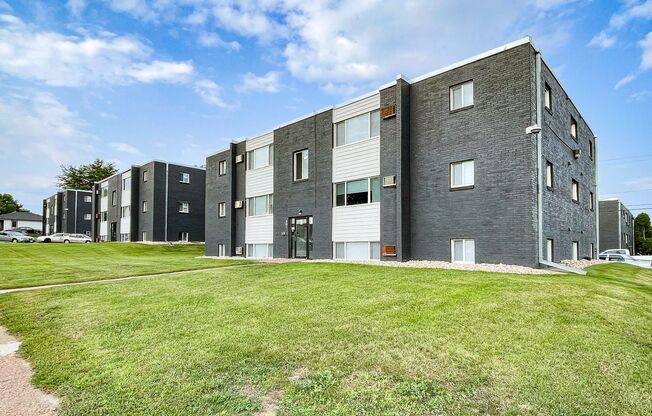 1 bed, 1 bath, 585 sqft, $695, Unit 301-10
