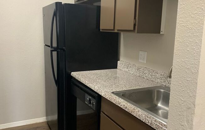 1 bed, 1 bath, 841 sqft, $895, Unit 1611