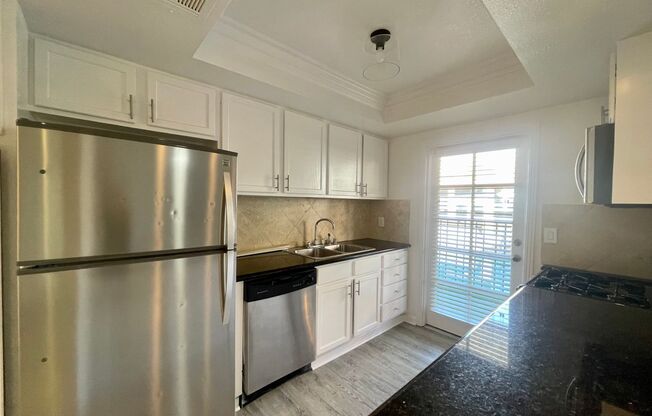 2 beds, 2 baths, $2,100, Unit APT 165